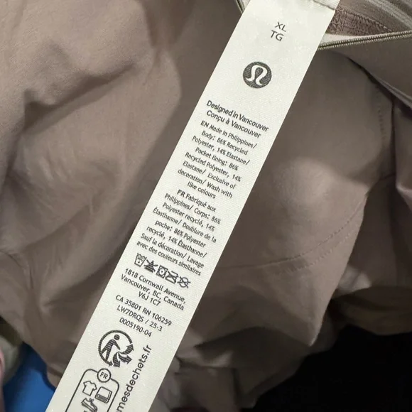 NWT LULULEMON - Swift Relaxed Short 9" Logo Waist - $78 - XL - Picture 11 of 11